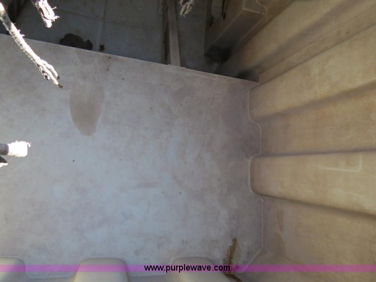 image for item B2368 2005 V.E. Enterprises flat top liquid storage/frac tank