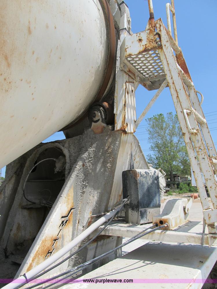 image for item B2710 1995 Ford LT8000 mixer truck