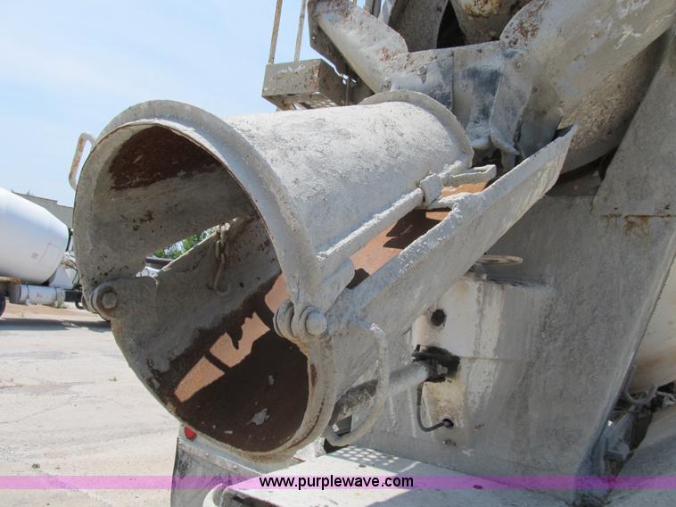 image for item B2710 1995 Ford LT8000 mixer truck