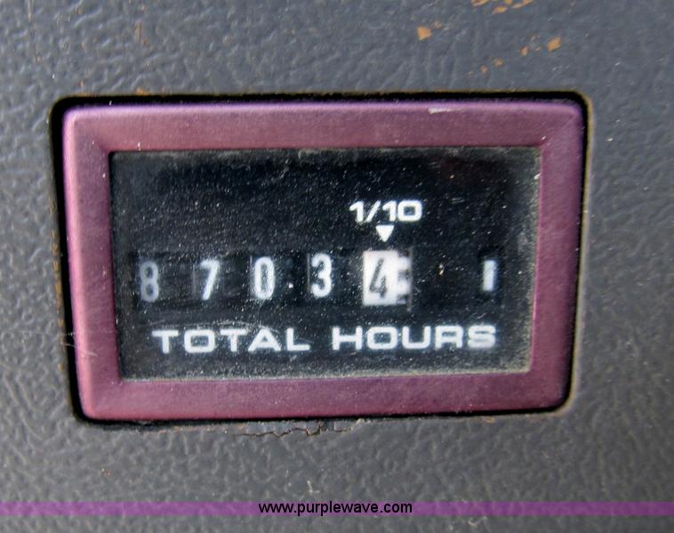 image for item B2710 1995 Ford LT8000 mixer truck