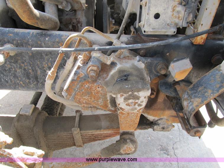 image for item B2710 1995 Ford LT8000 mixer truck