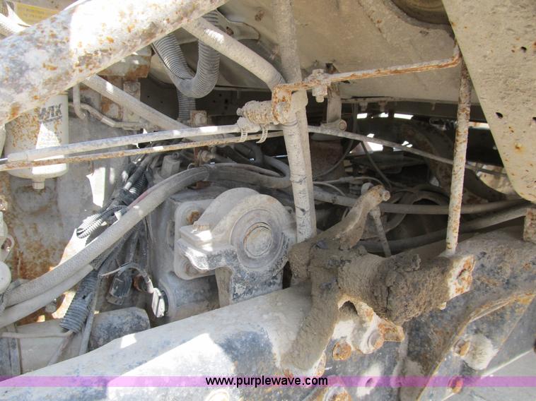image for item B2710 1995 Ford LT8000 mixer truck