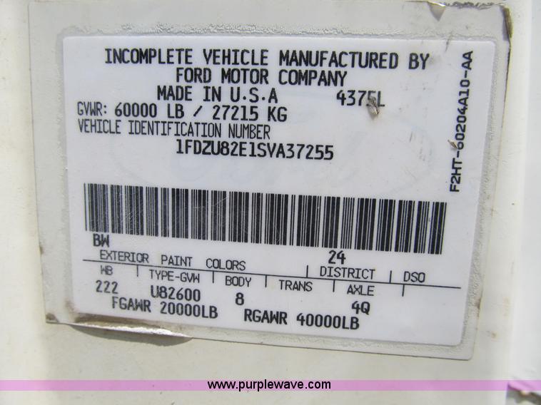 image for item B2710 1995 Ford LT8000 mixer truck