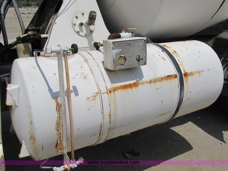 image for item B2711 1994 Ford LT8000 mixer truck