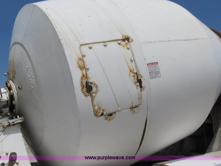 image for item B2711 1994 Ford LT8000 mixer truck