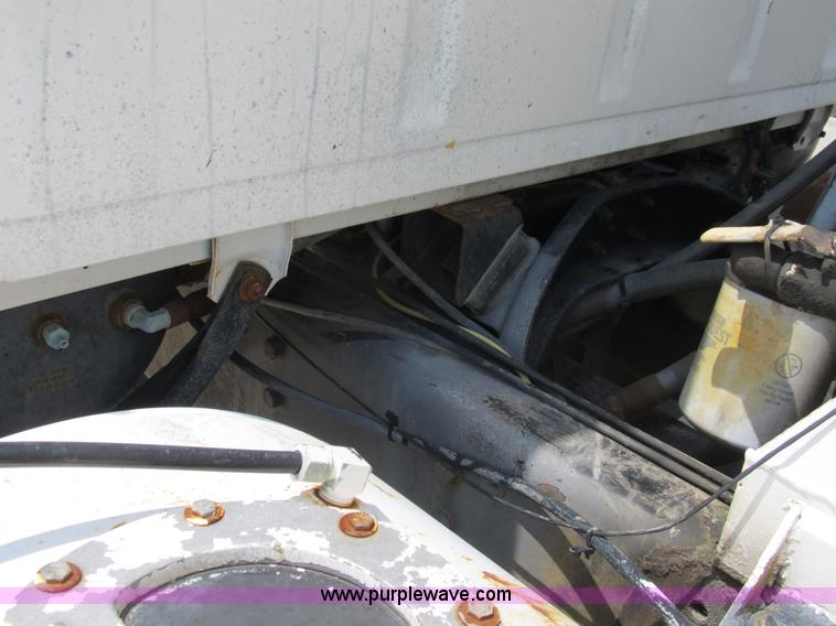 image for item B2711 1994 Ford LT8000 mixer truck