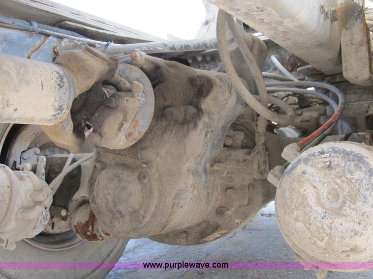 image for item B2711 1994 Ford LT8000 mixer truck