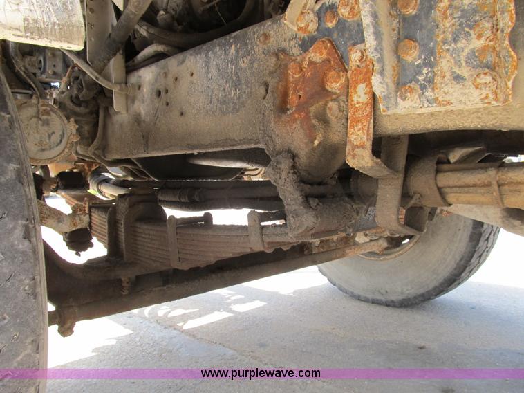 image for item B2711 1994 Ford LT8000 mixer truck