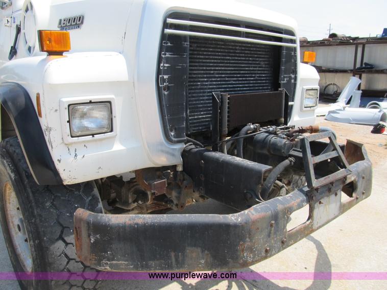 image for item B2711 1994 Ford LT8000 mixer truck