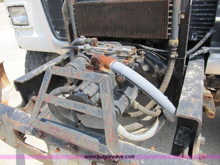 image for item B2711 1994 Ford LT8000 mixer truck