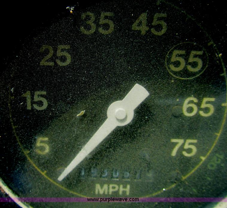 image for item B2711 1994 Ford LT8000 mixer truck