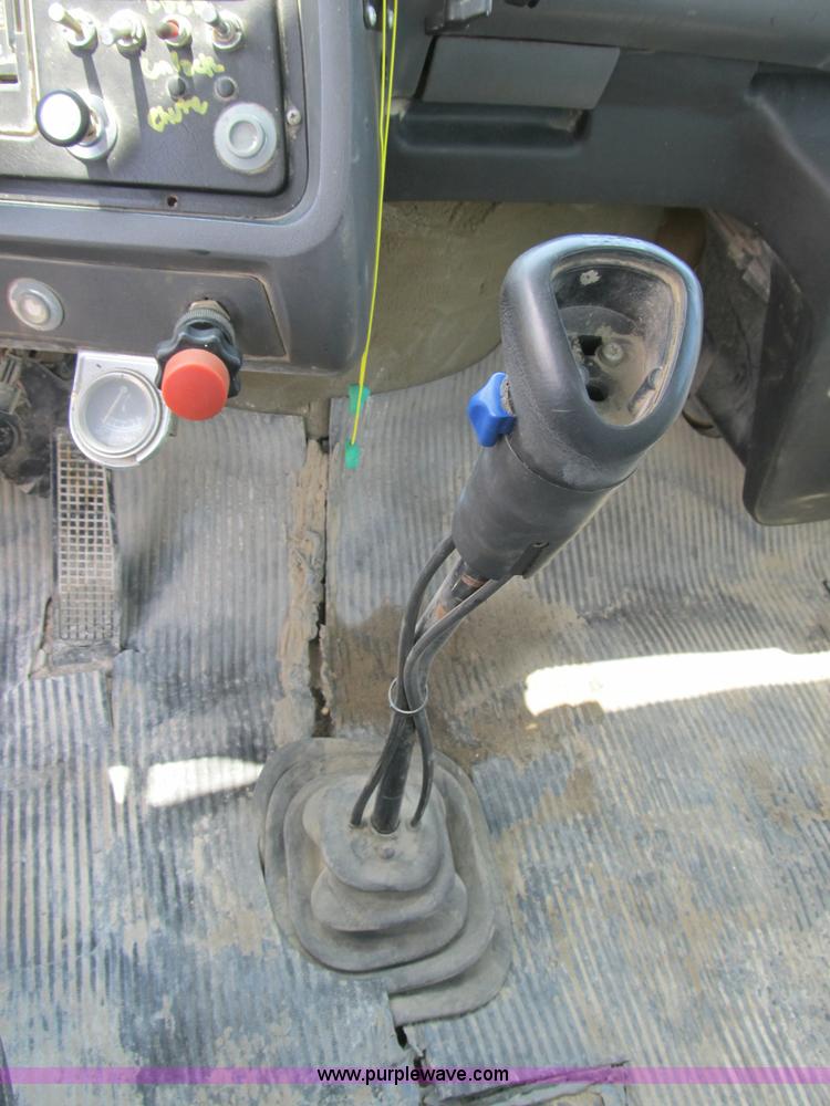 image for item B2711 1994 Ford LT8000 mixer truck