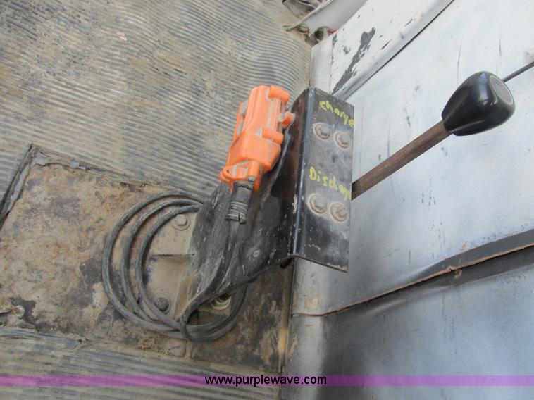 image for item B2711 1994 Ford LT8000 mixer truck