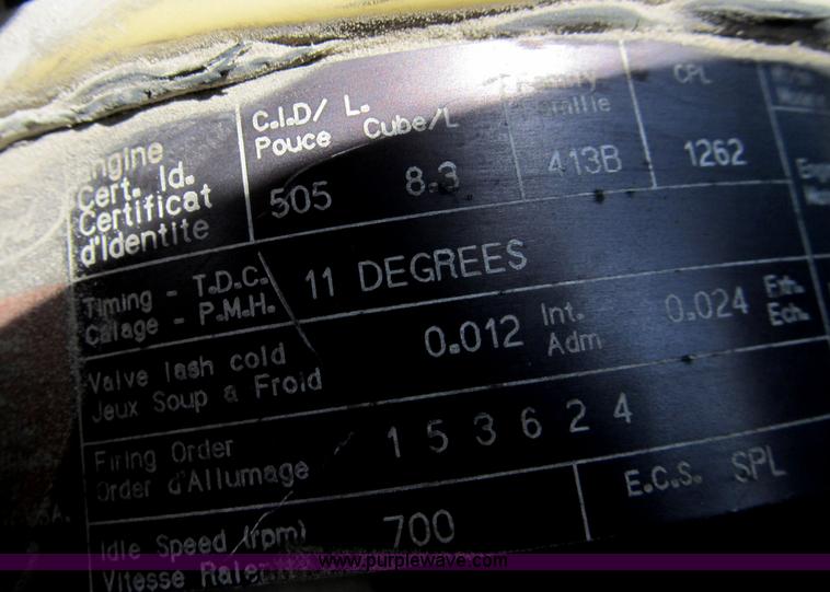 image for item B2711 1994 Ford LT8000 mixer truck