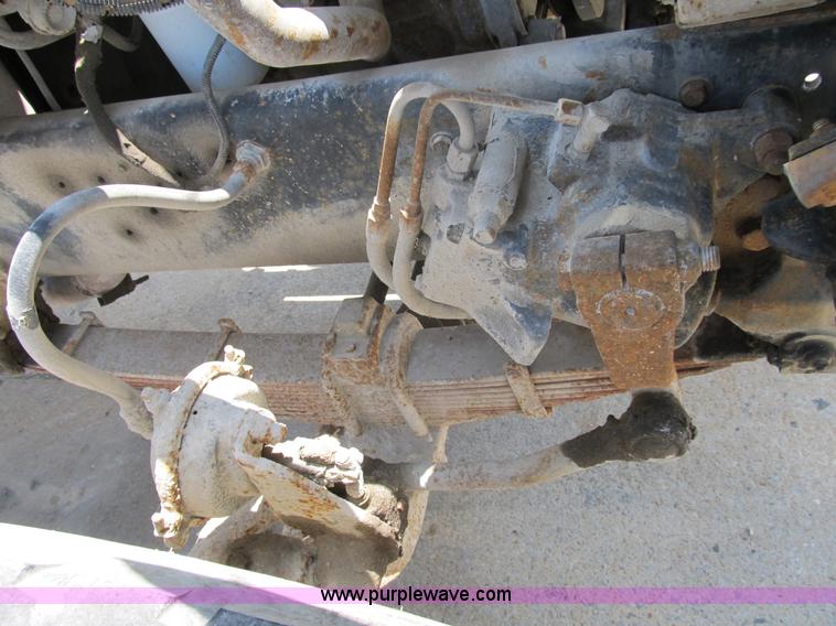 image for item B2711 1994 Ford LT8000 mixer truck