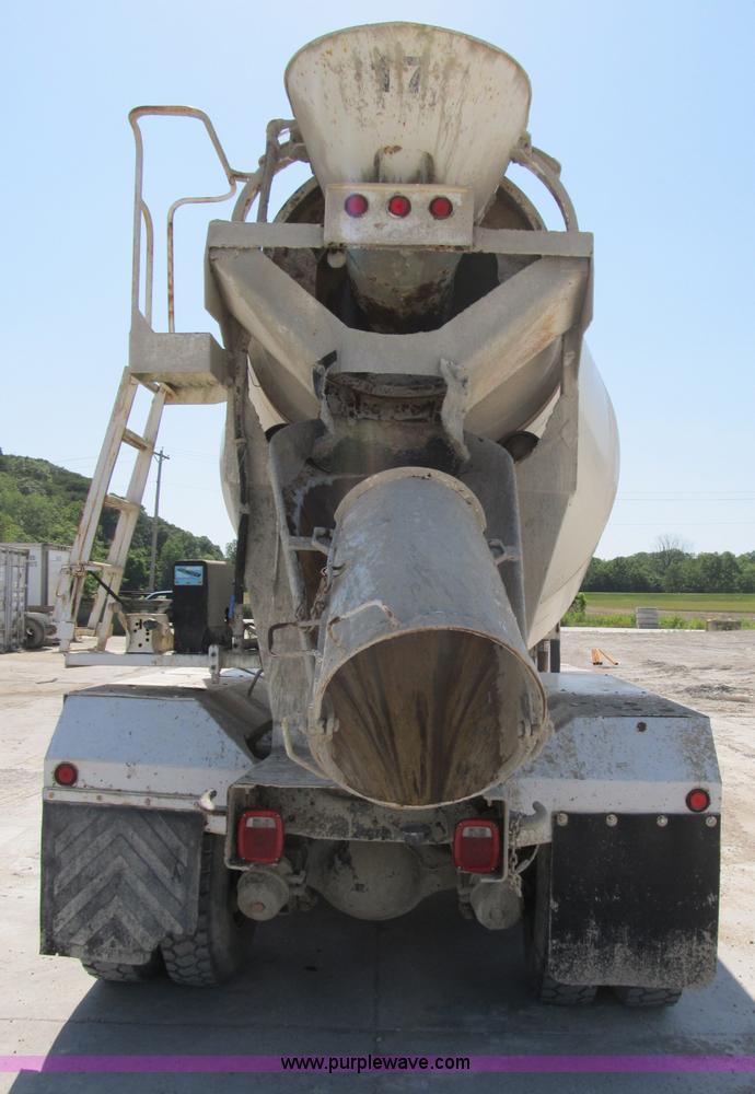 image for item B2714 1995 Ford LT8000 mixer truck