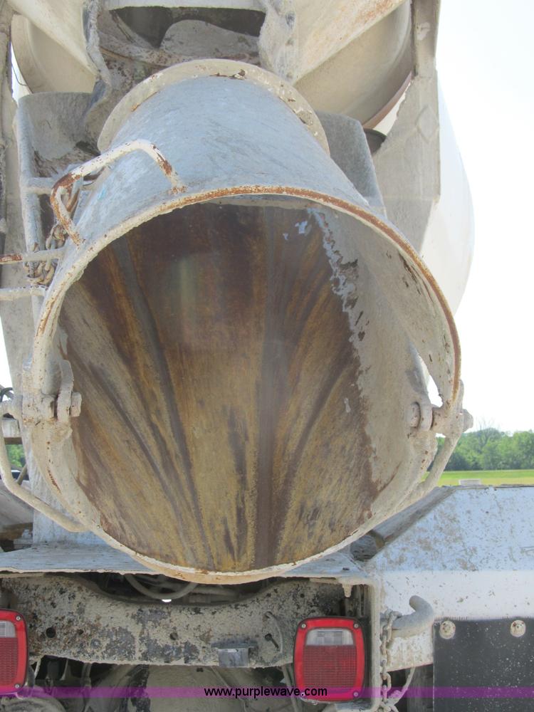 image for item B2714 1995 Ford LT8000 mixer truck