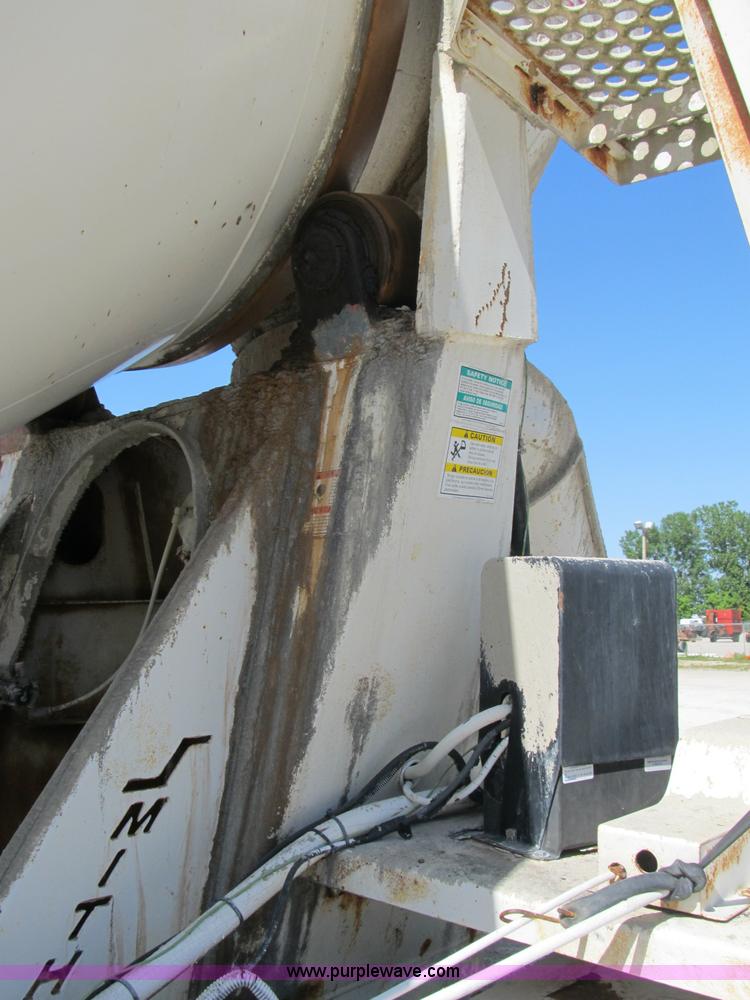 image for item B2714 1995 Ford LT8000 mixer truck