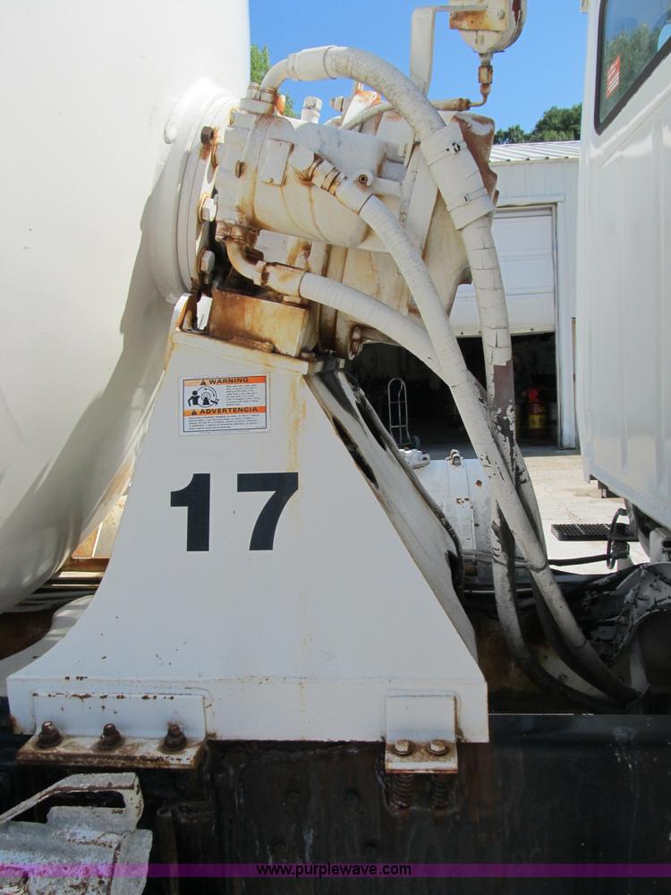 image for item B2714 1995 Ford LT8000 mixer truck