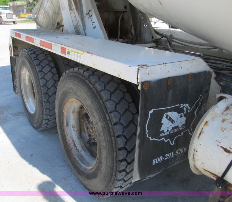 image for item B2714 1995 Ford LT8000 mixer truck