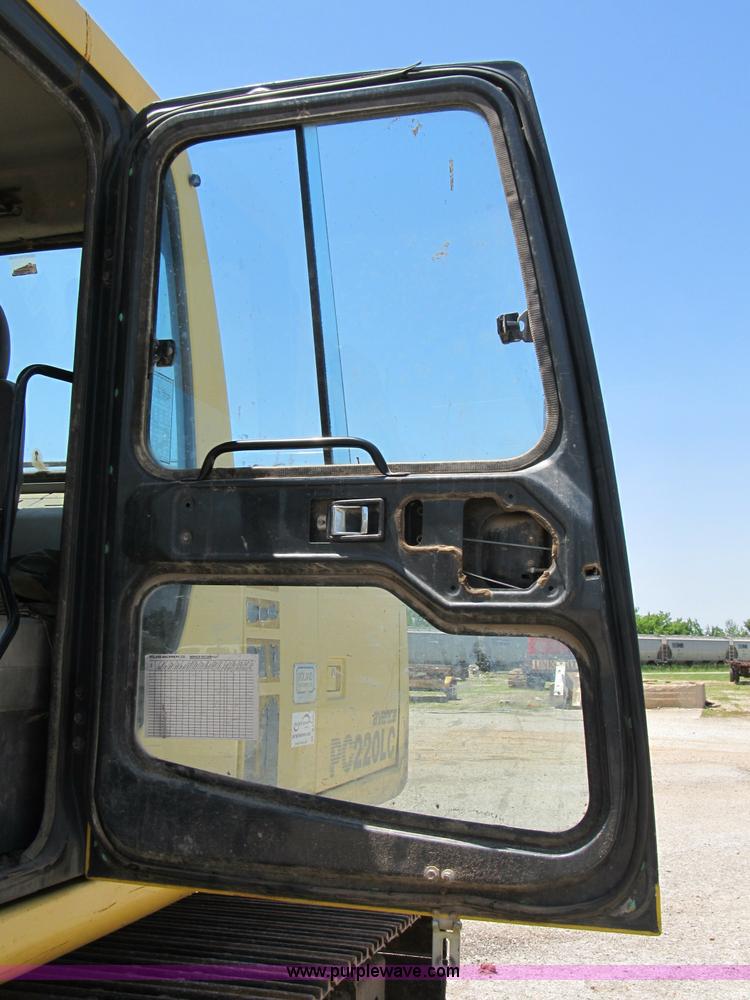 image for item B2715 1999 Komatsu PC220LC-6LE excavator