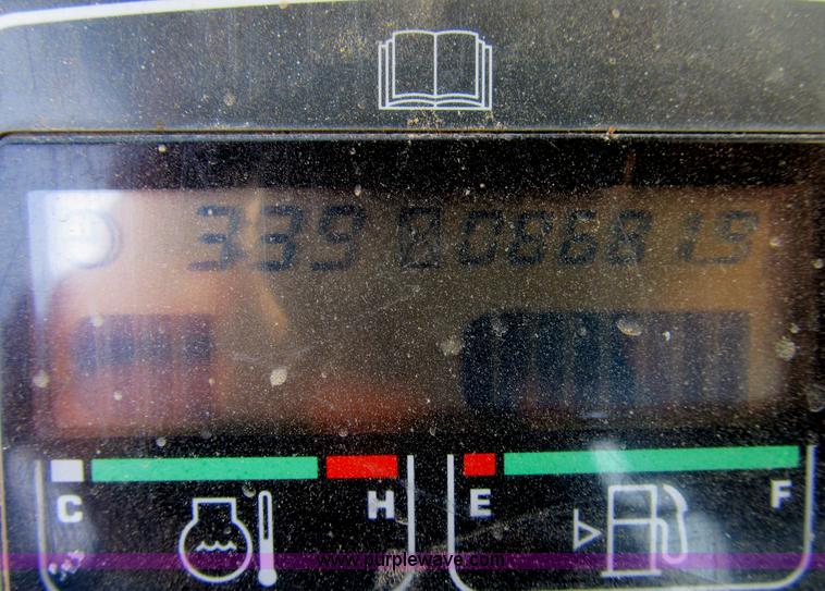 image for item B2715 1999 Komatsu PC220LC-6LE excavator