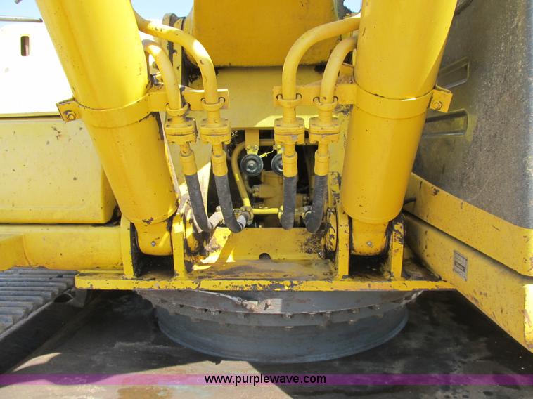 image for item B2715 1999 Komatsu PC220LC-6LE excavator