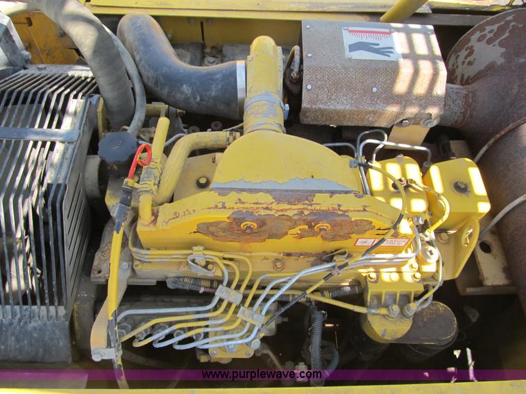 image for item B2715 1999 Komatsu PC220LC-6LE excavator