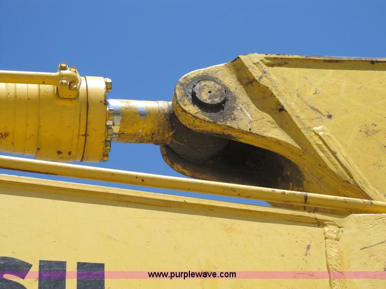 image for item B2715 1999 Komatsu PC220LC-6LE excavator