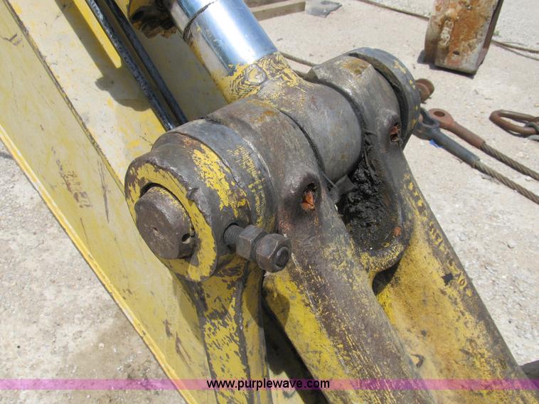 image for item B2715 1999 Komatsu PC220LC-6LE excavator