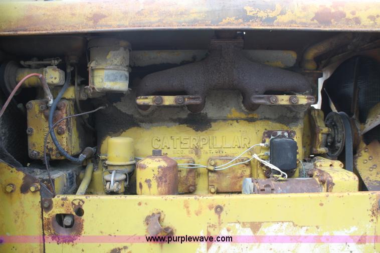 image for item B6608 1950 Caterpillar 112 motor grader