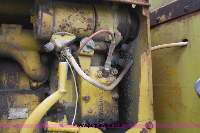 image for item B6608 1950 Caterpillar 112 motor grader