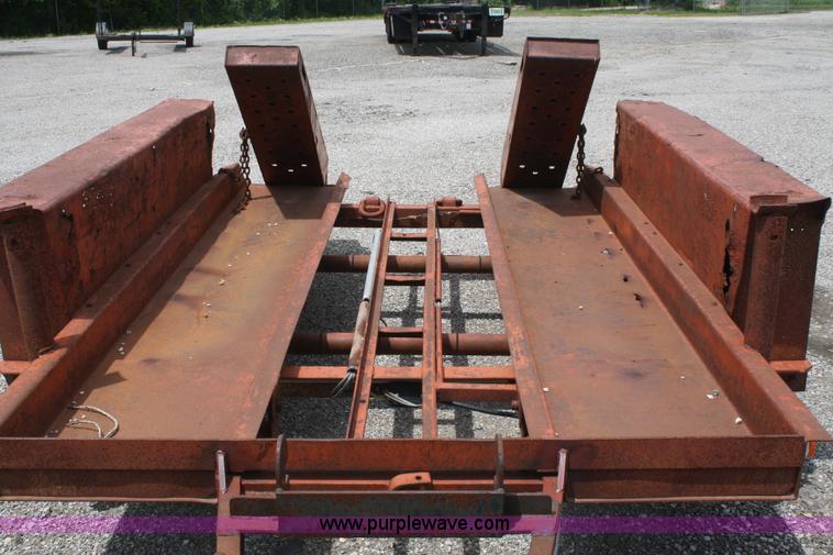 image for item B6683 1978 Ditch Witch T6 tandem axle trailer