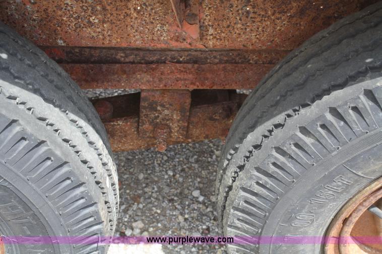 image for item B6683 1978 Ditch Witch T6 tandem axle trailer