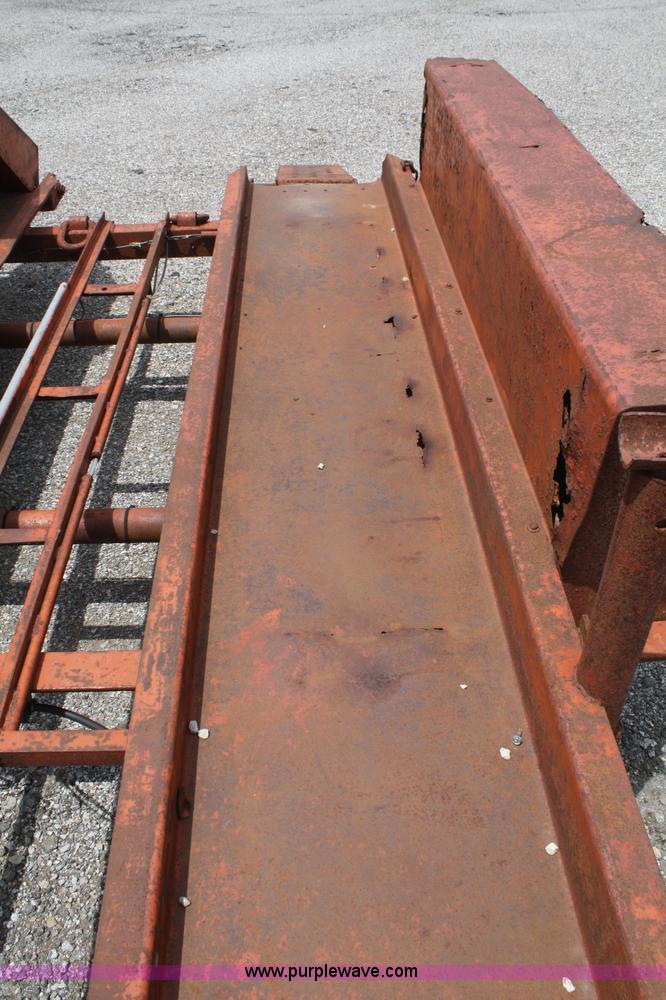 image for item B6683 1978 Ditch Witch T6 tandem axle trailer