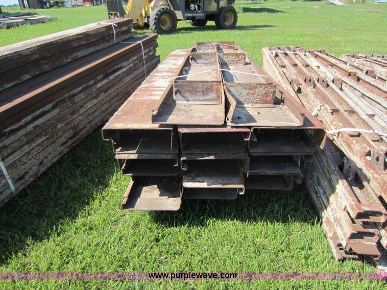 image for item B9120 Concrete forms