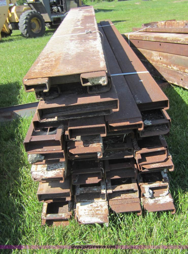 image for item B9120 Concrete forms