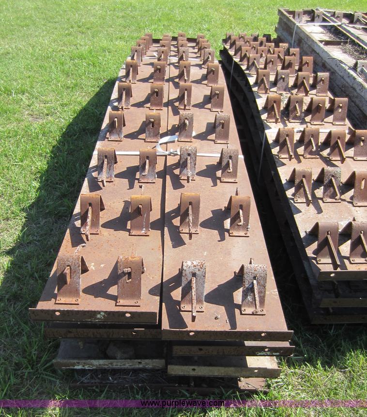 image for item B9120 Concrete forms