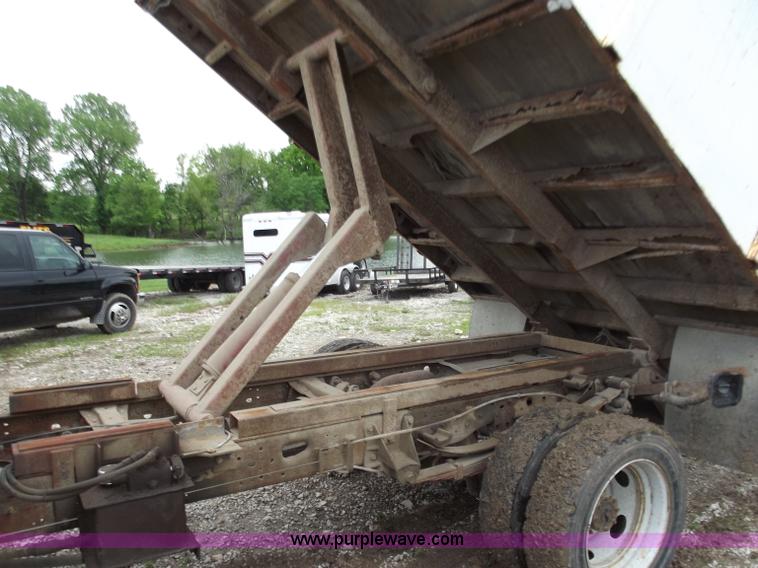 image for item C2091 1999 Ford F450 XL Super Duty dump truck