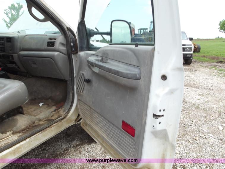 image for item C2091 1999 Ford F450 XL Super Duty dump truck