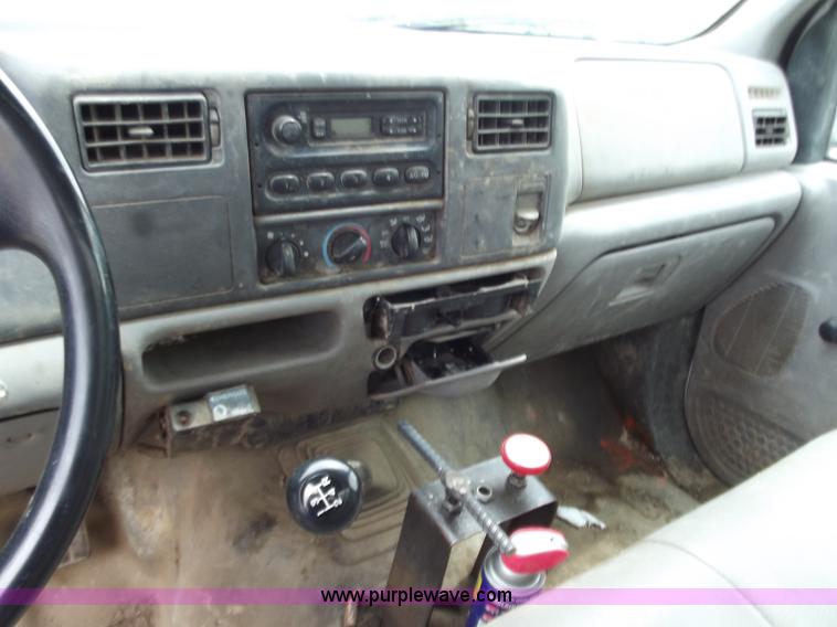 image for item C2091 1999 Ford F450 XL Super Duty dump truck