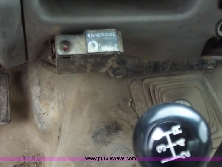 image for item C2091 1999 Ford F450 XL Super Duty dump truck