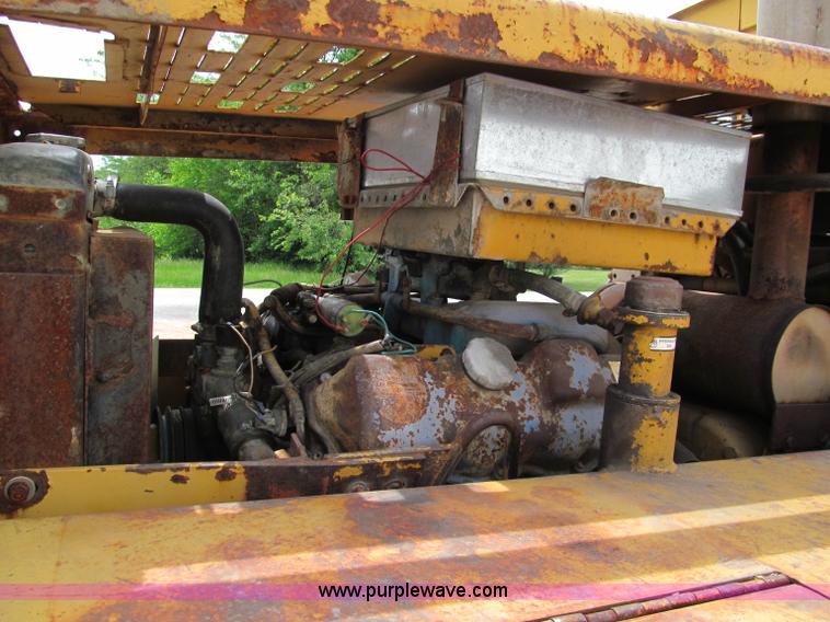 image for item C2146 1988 Vermeer T650 trencher