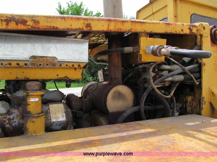 image for item C2146 1988 Vermeer T650 trencher