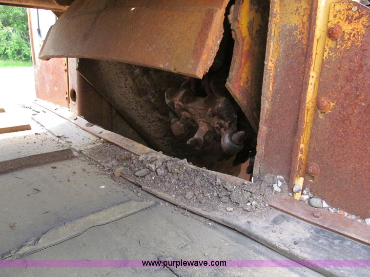 image for item C2146 1988 Vermeer T650 trencher