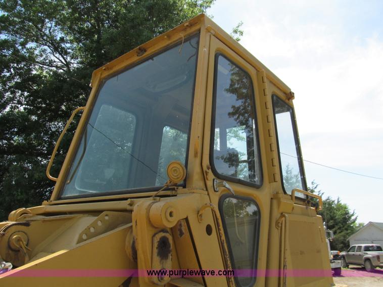 image for item C2171 1993 Caterpillar 953B track loader