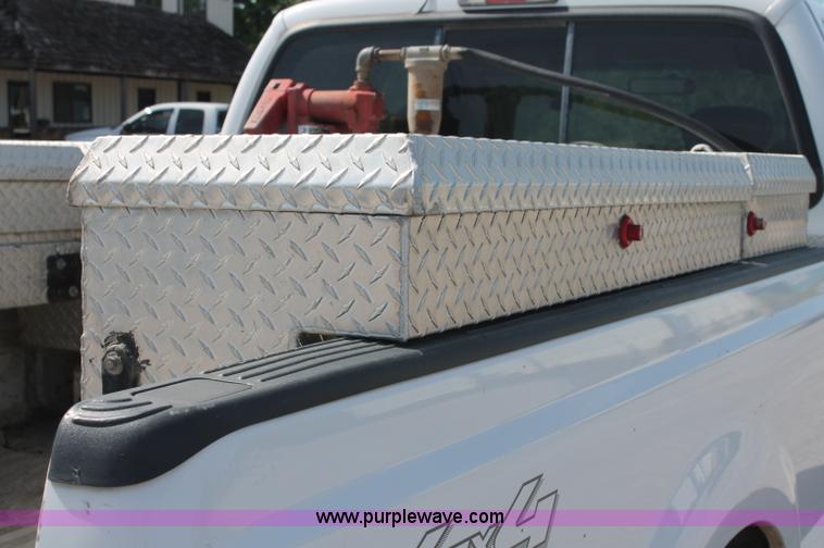 image for item C2510 2006 Ford F250 XLT Super Duty SuperCab pickup truck