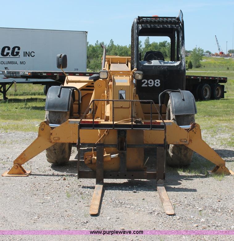 image for item C2511 2000 Caterpillar TH103 telehandler