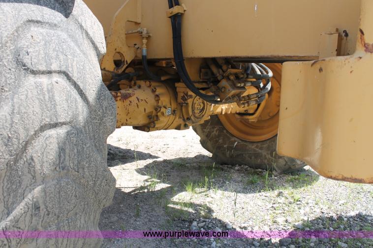 image for item C2511 2000 Caterpillar TH103 telehandler