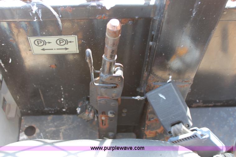 image for item C2511 2000 Caterpillar TH103 telehandler